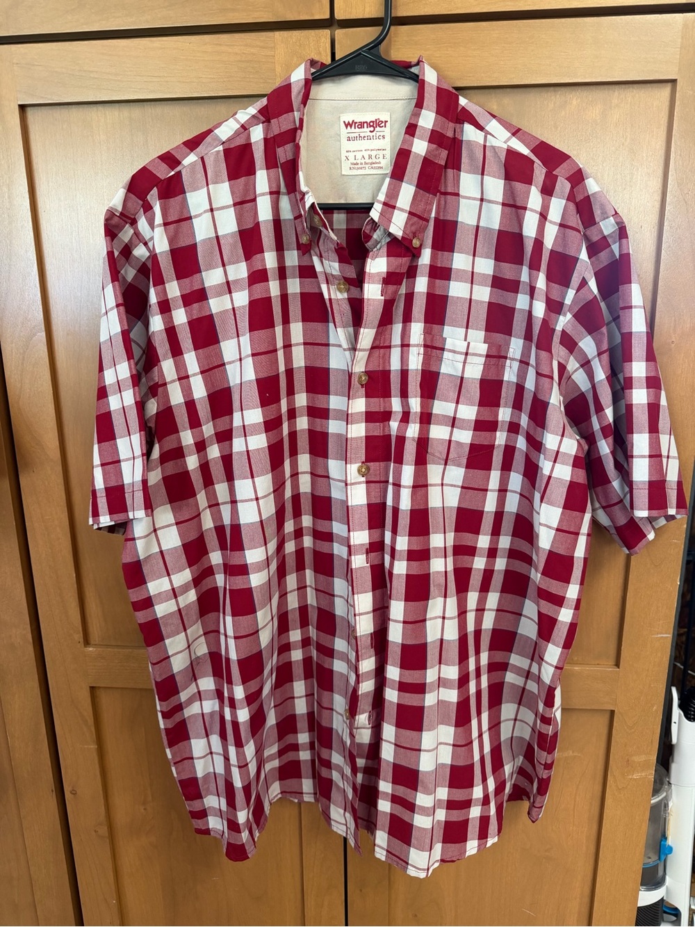 Wrangler Red and White Plaid Short-Sleeve Button-Down Shirt
